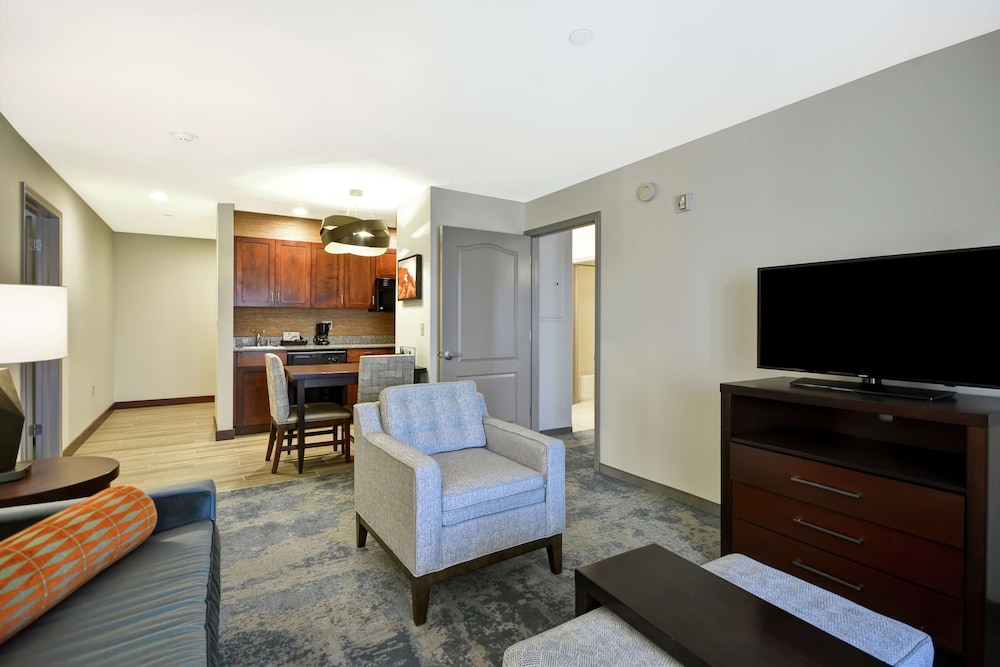 Homewood Suites by Hilton Palm Desert - photo 21