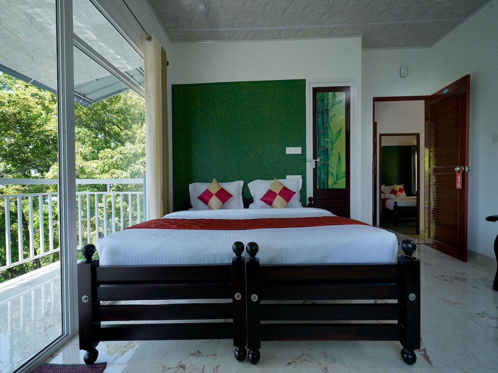 OYO 12059 Cardamom County - carbon neutral hotel in Munnar