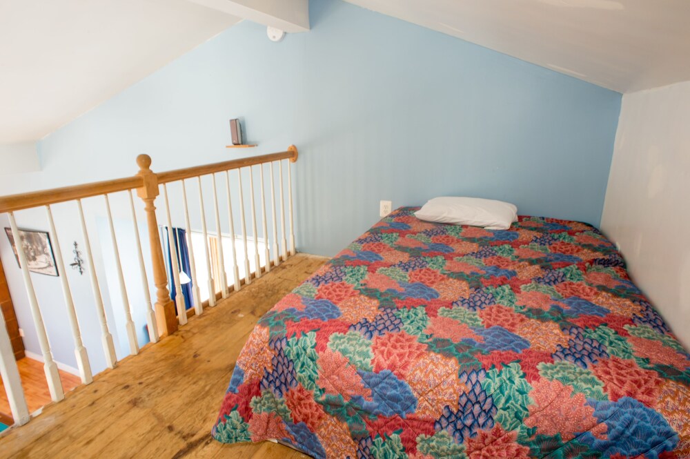 Nautical Motel and Suites - photo 17