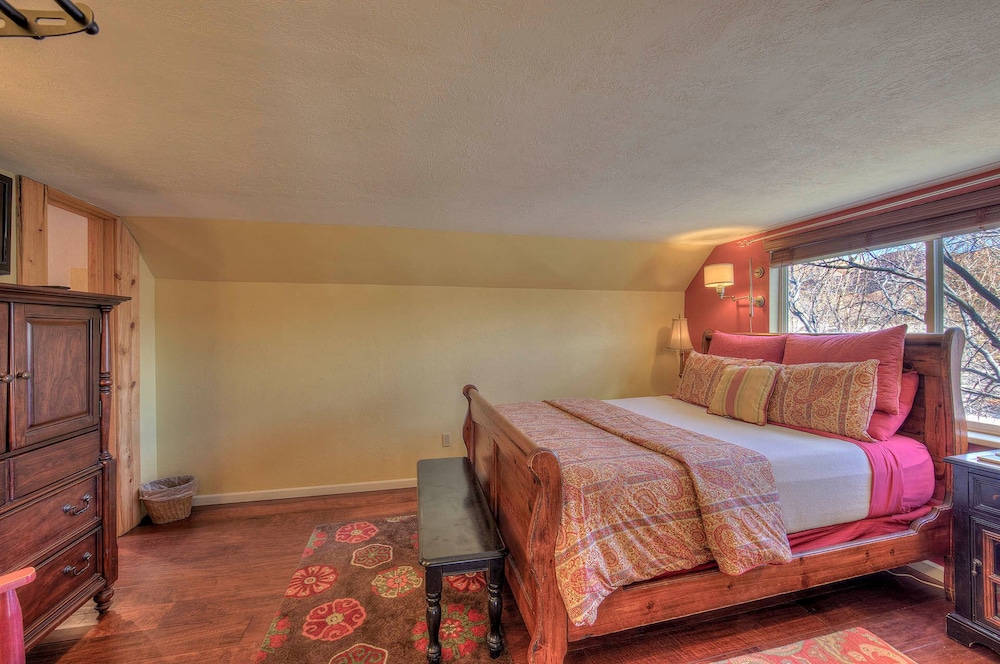 Cali Cochitta Vacation Rentals - photo 7