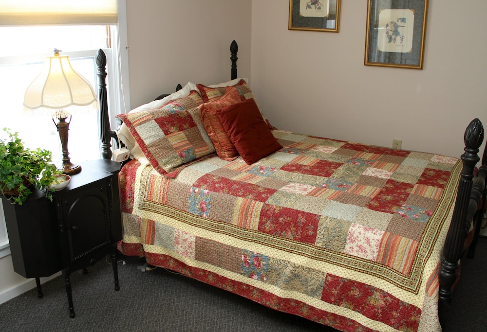 Brewster Inn — Dexter — photo 5