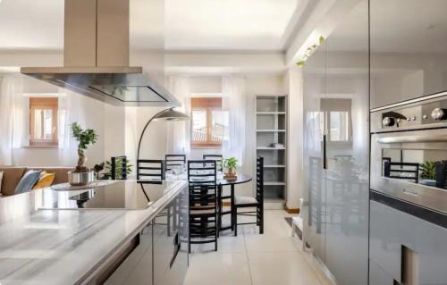 Piazza Brà refined 130 sqm with 2 suites — 4-Star Luxury Hotel in Verona, Italy