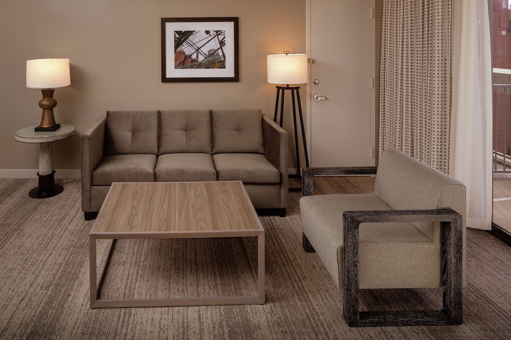 Hilton Birmingham Downtown at UAB - photo 32