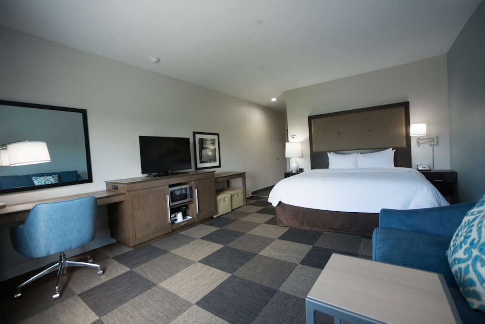 Hampton Inn & Suites Stillwater West - photo 8