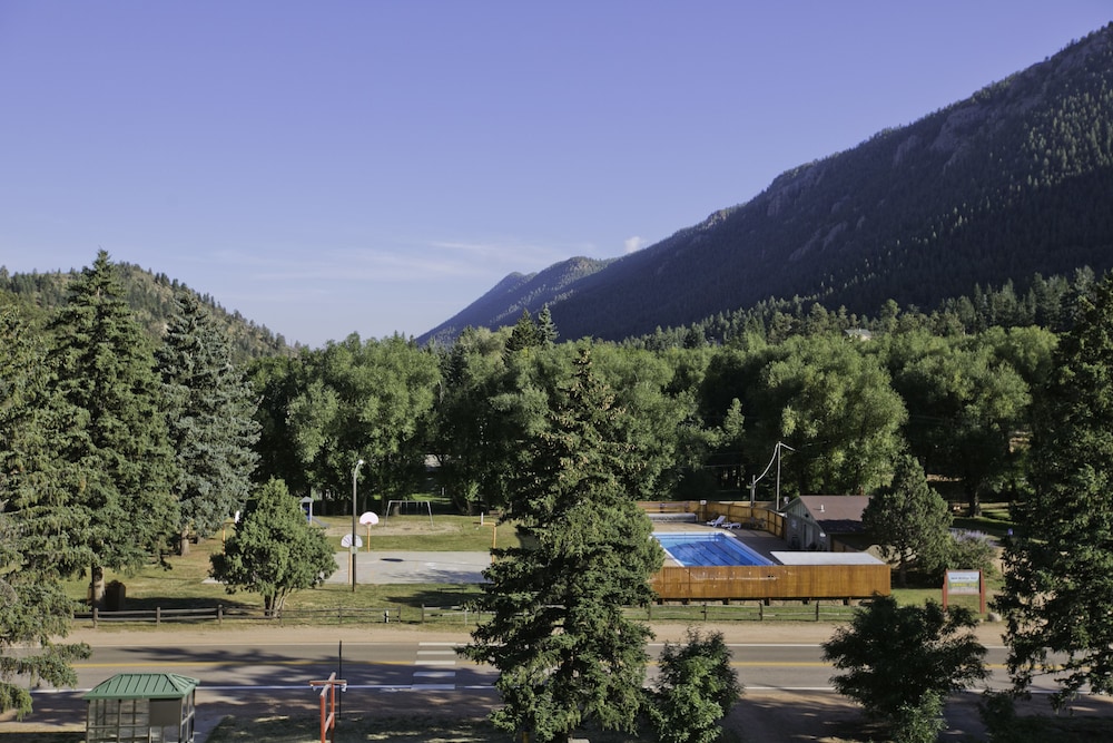 The Green Mountain Falls Lodge - photo 47