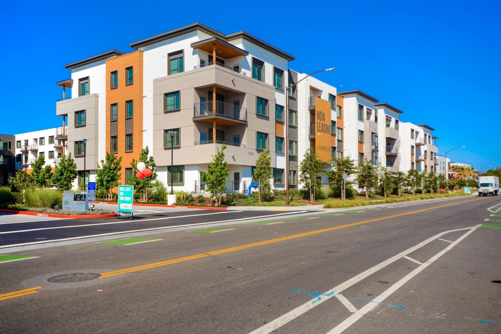 Global Luxury Suites in Menlo Park - photo 73