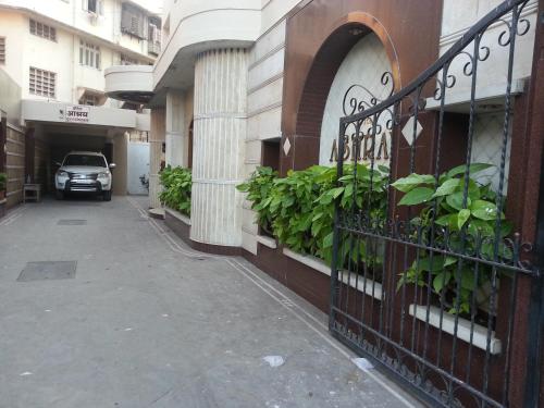 Hotel Ashray International Sion Near Bkc