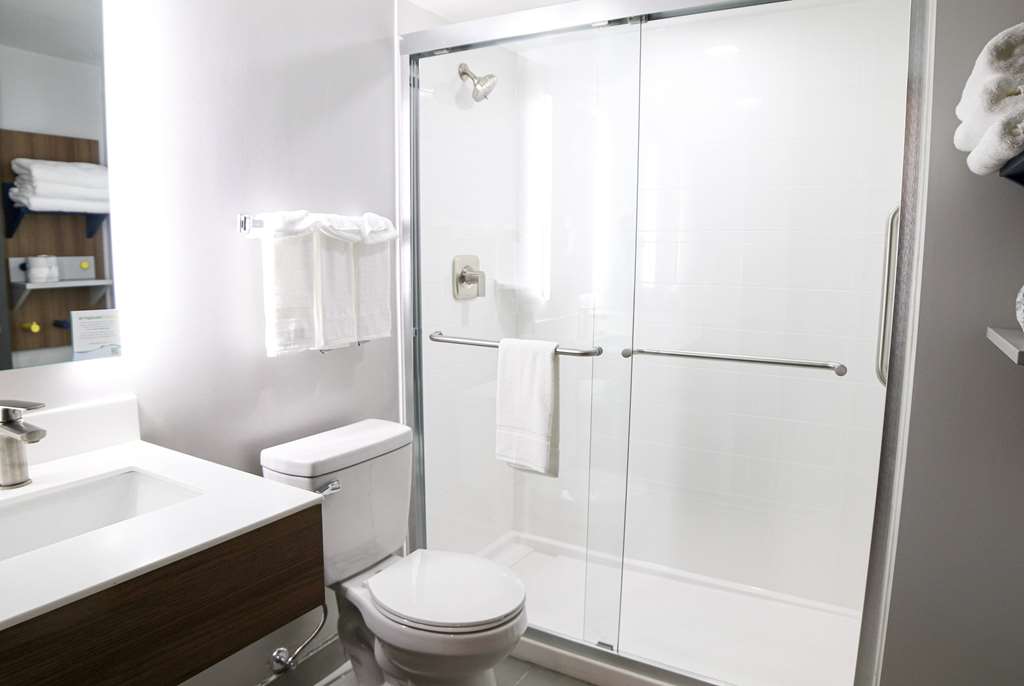Microtel Inn & Suites by Wyndham Charlotte Northlake - photo 28