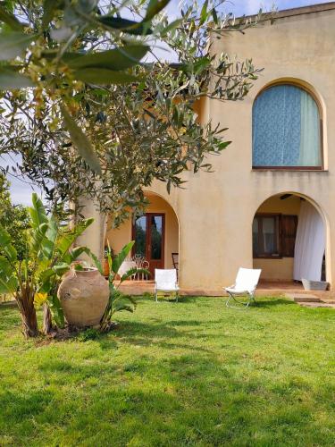 La finestra sul limone — 4-Star Luxury Hotel in Castelvetrano, Italy