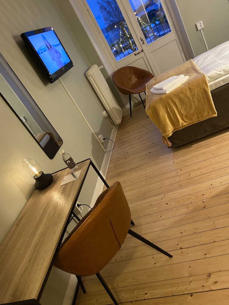 Hotell & Bistro Rödesund — Karlsborg — photo 4