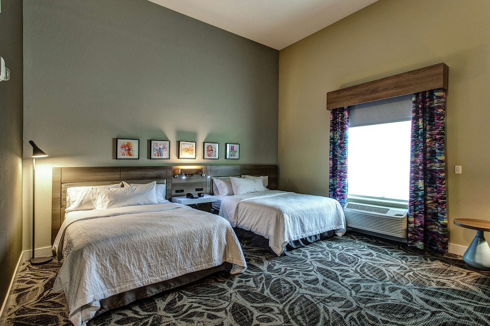 Hilton Garden Inn Topeka - photo 8