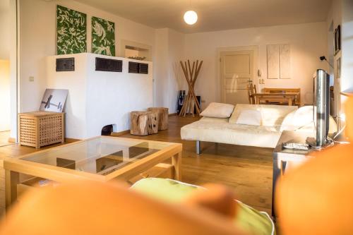 Ferienwohnung Altes Schulhaus Greising — 4-Star Luxury Hotel in Deggendorf, Germany
