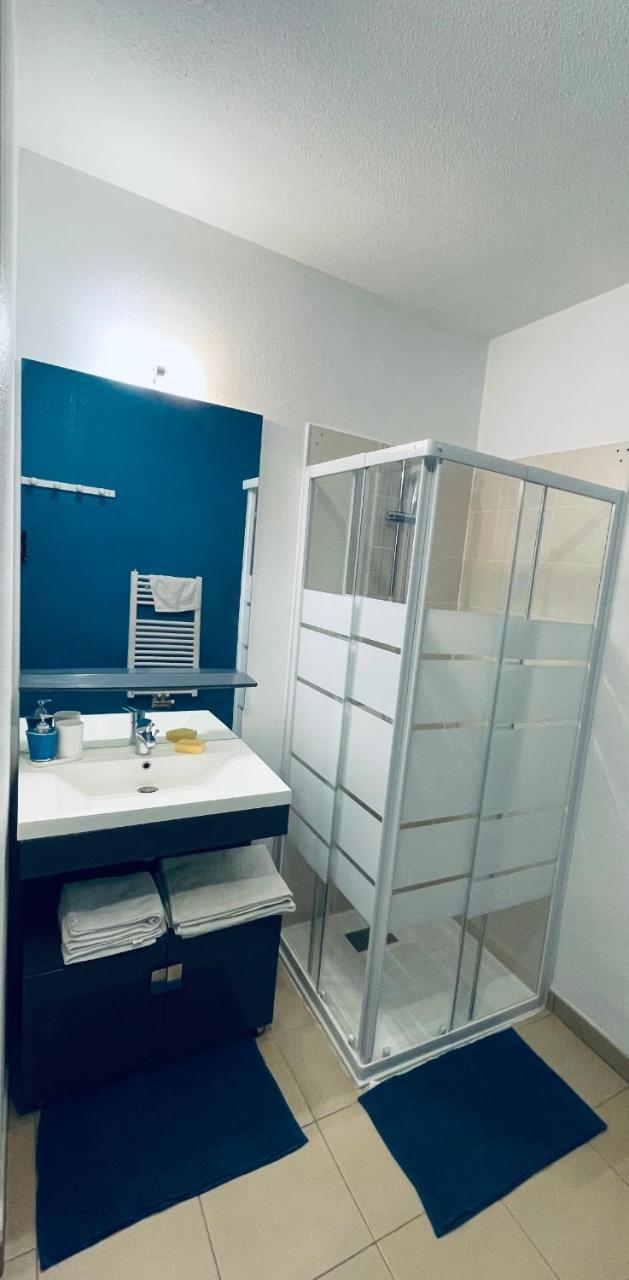 Les Docks Libres Sud - carbon neutral hotel in Marseille