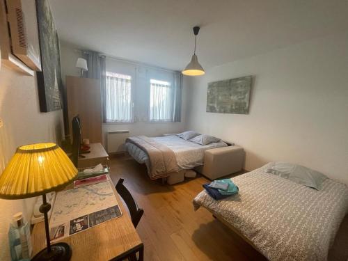 Studio Cozy Centre Ville Chalon Sur Saone in Chalon-Sur-Saone, France