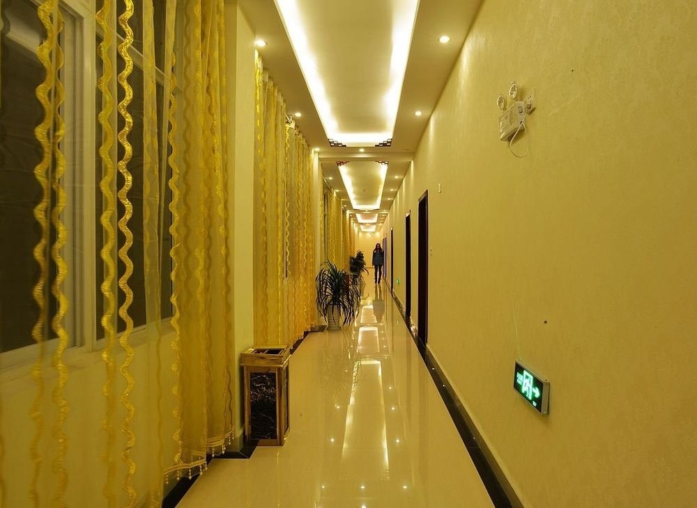 Lanting Yipin Hotel - carbon neutral hotel in Shangri-La