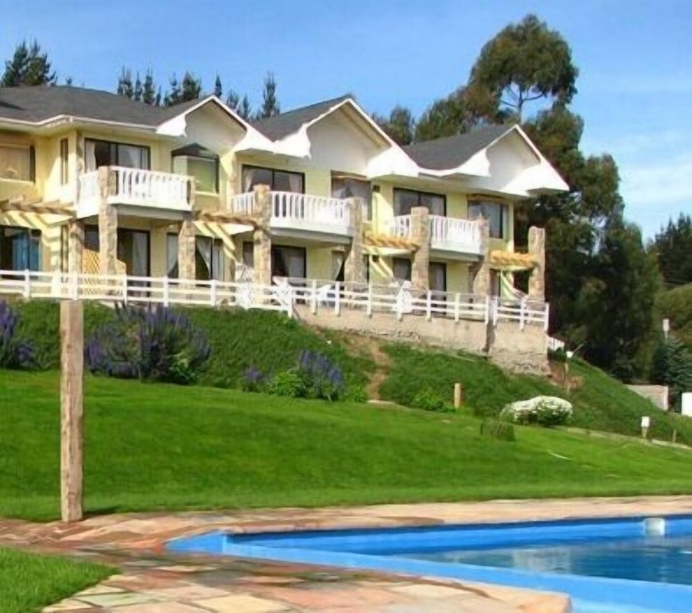 Apart Hotel Maitencillo in Hacienda La Calera, Chile