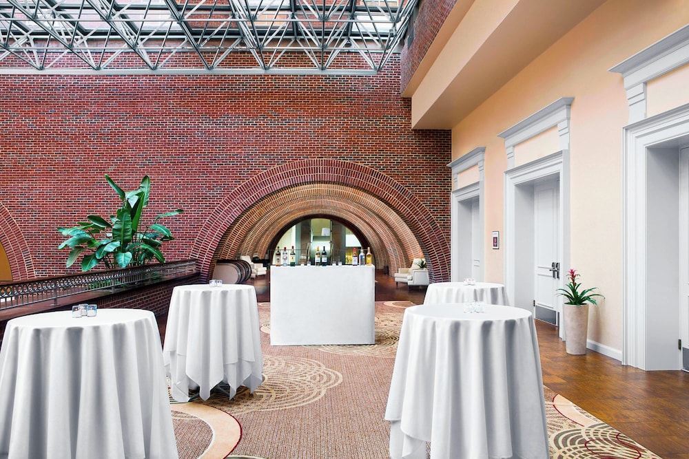 Sheraton Raleigh Hotel - photo 32