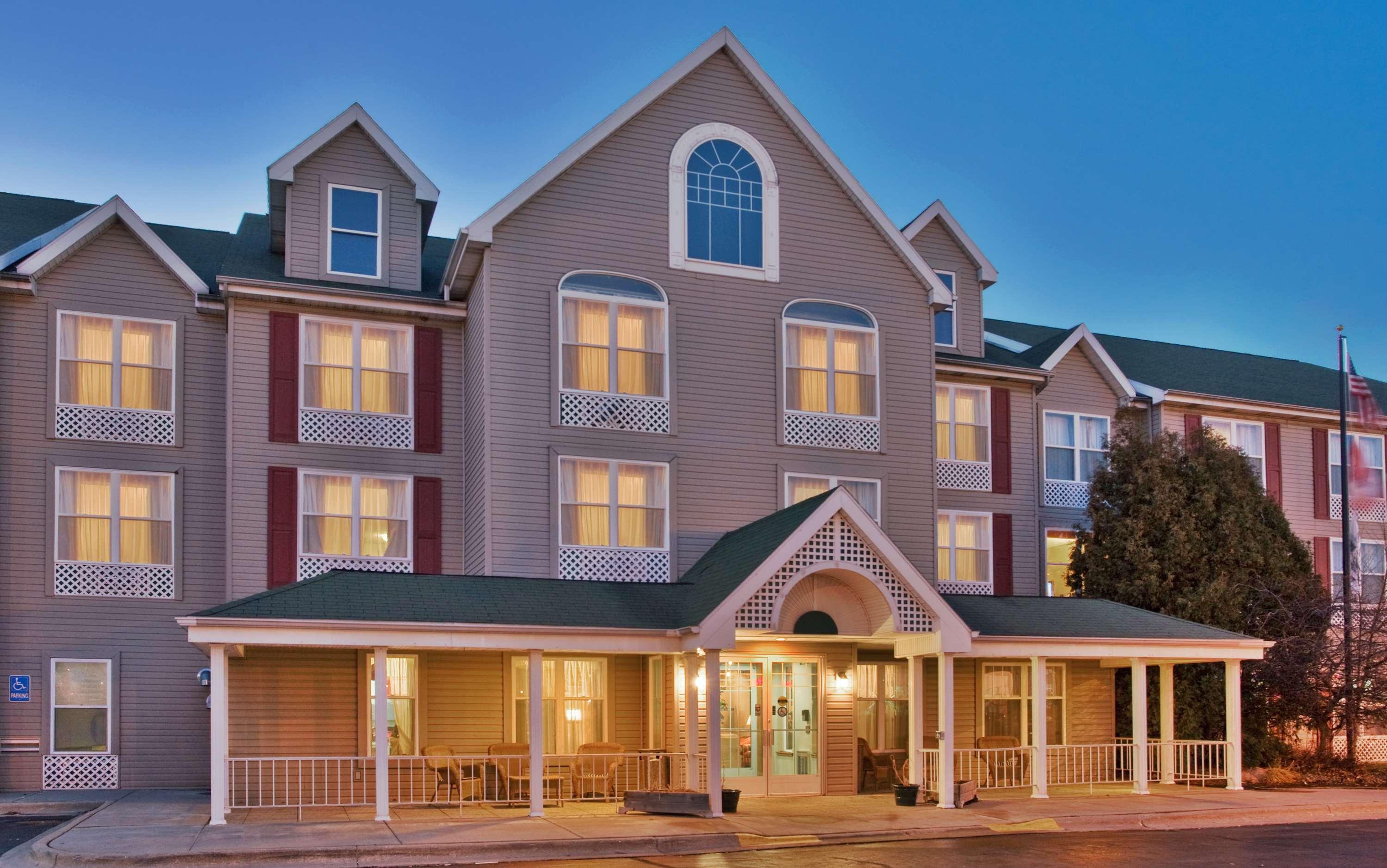 Country Inn & Suites by Radisson Birch Run Frankenmuth MI — hotel in Birch Run