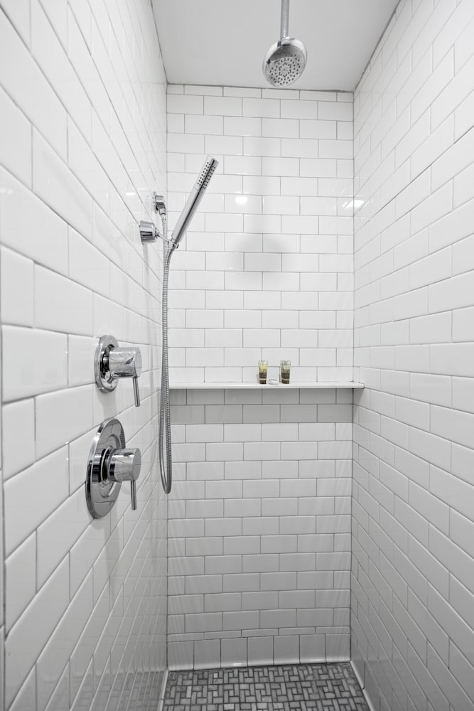 Howard Hotel - photo 34