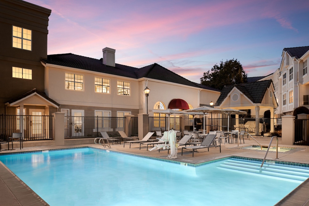 Residence Inn By Marriott Pleasanton — 4-Star Luxury Hotel in Pleasanton, United States