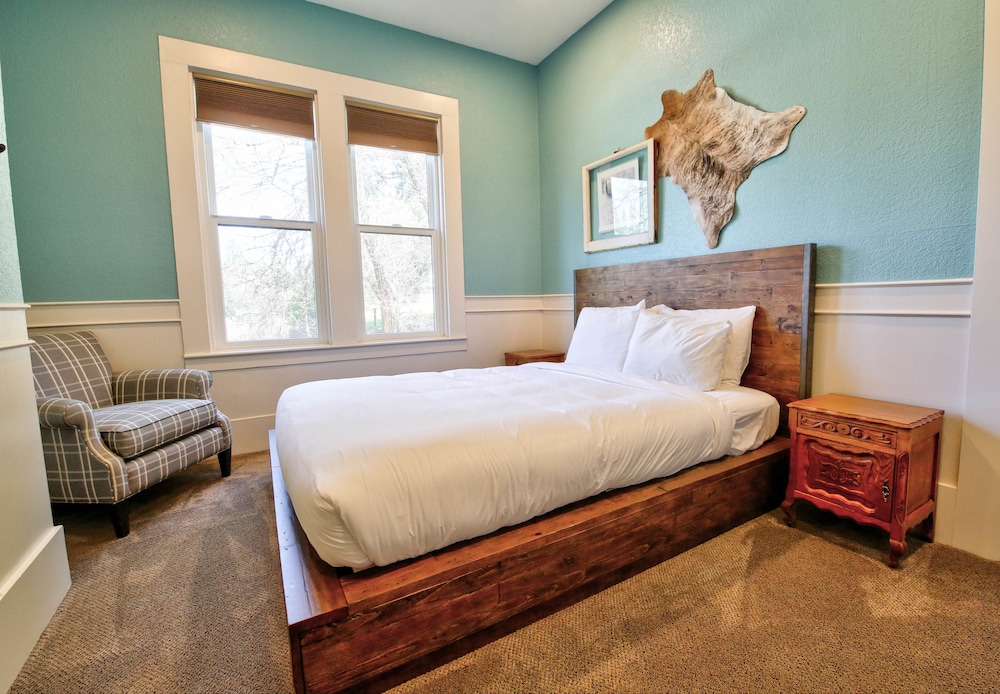 The Groveland Hotel - photo 41