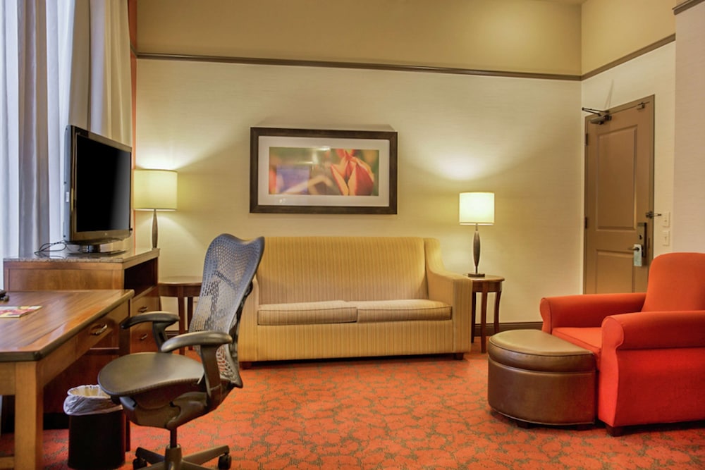 Hilton Garden Inn Milwaukee Downtown - photo 23