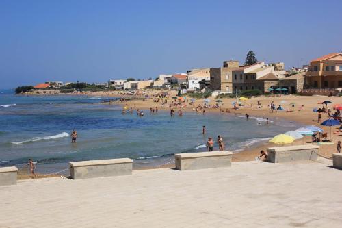 Appartamenti Pomelia Punta Secca — 4-Star Luxury Hotel in Santa Croce Camerina, Italy