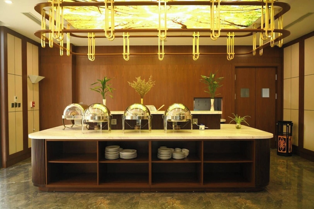Luxury Phoenix Hotel - last minute hotel in Bac Ninh