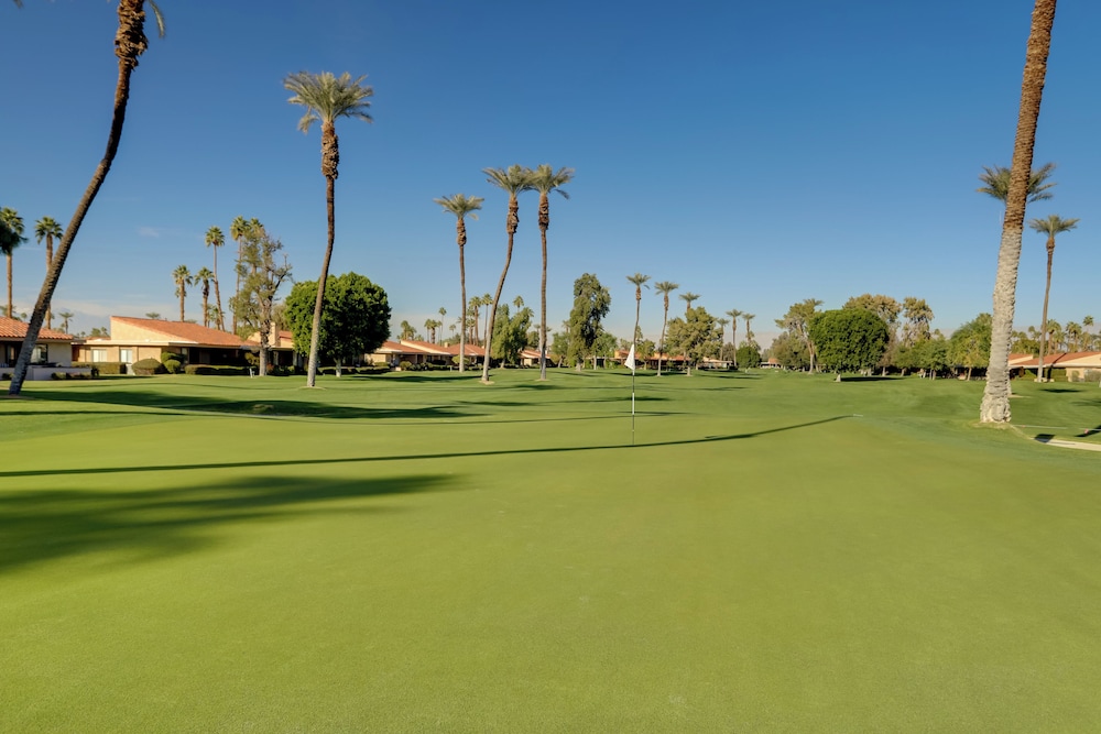 Resort Amenities Rancho Mirage Country Club Home in Rancho Mirage, United States