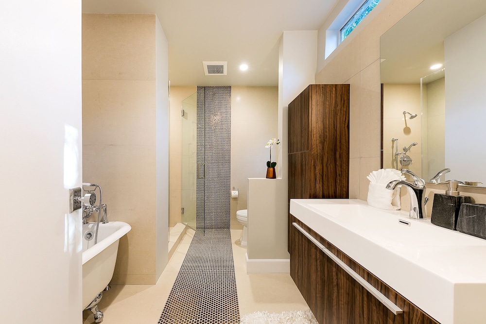 Beverly Hills Luxury Modern Palace - photo 26