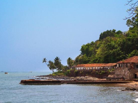 Travelholic Luxury - last minute hotel in Morjim
