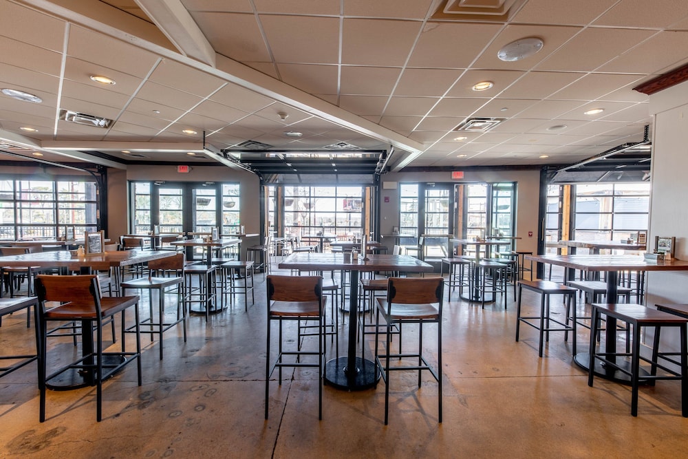 Holiday Inn Manahawkin Long Beach Island by IHG - photo 71