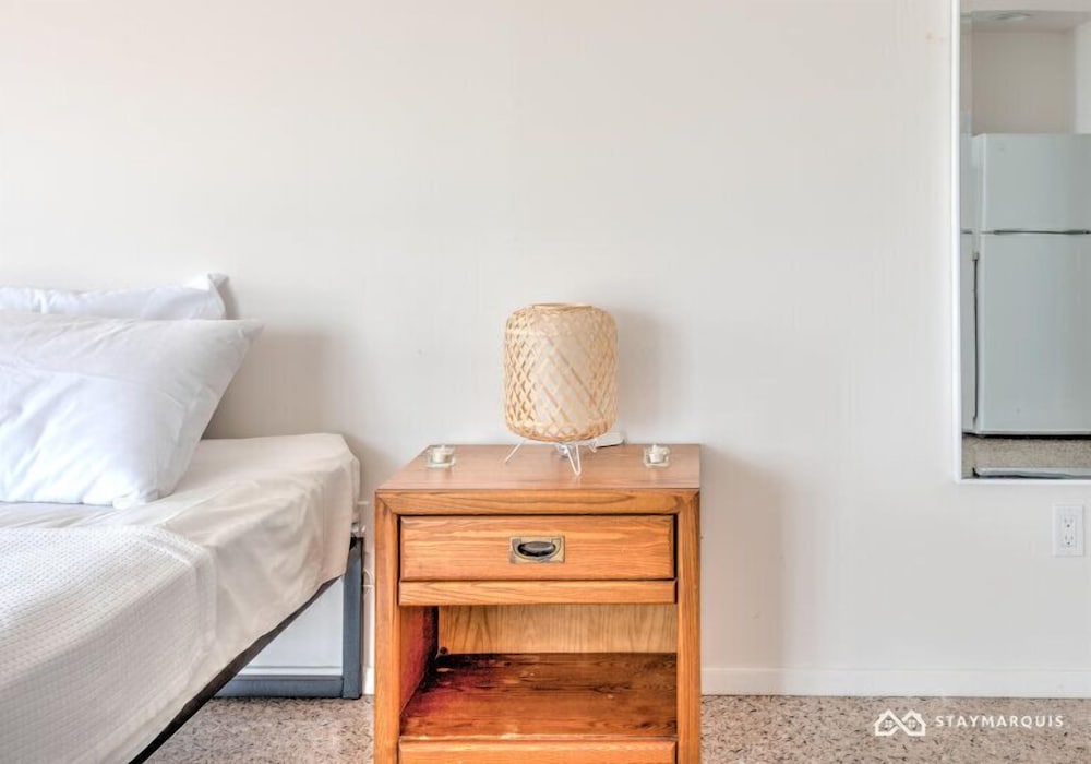 435 East Lake - photo 8