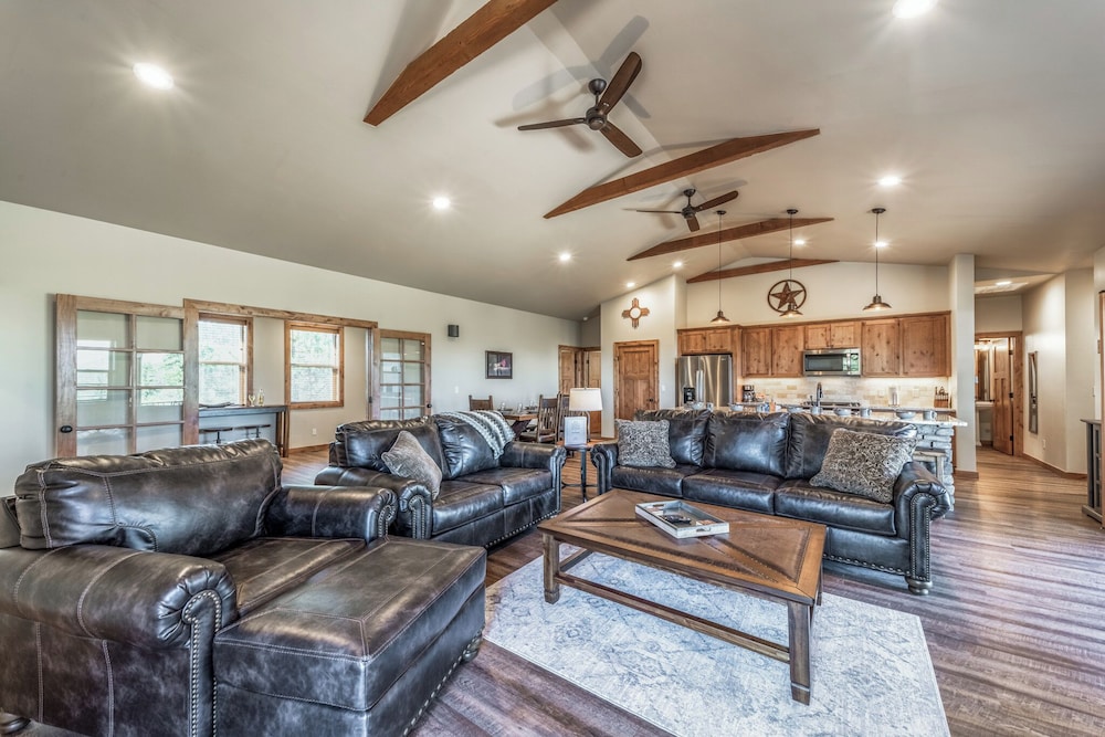 Wine Top by Ruidoso Vacation Rentals — 4-Star Luxury Hotel in Ruidoso, United States