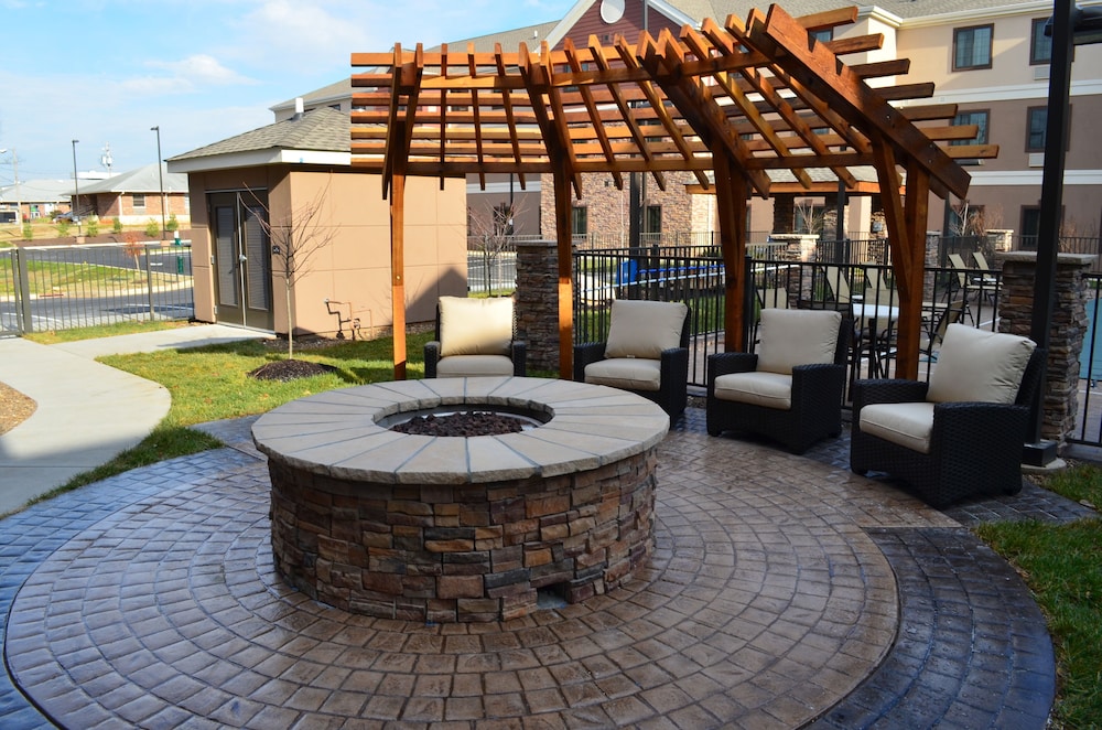 Staybridge Suites Bowling Green by IHG - photo 46