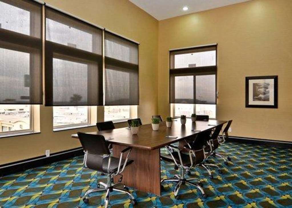 Comfort Inn & Suites El Paso I 10 Airport Area - photo 59