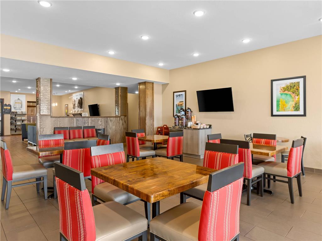Comfort Inn & Suites Munising Lakefront - photo 50