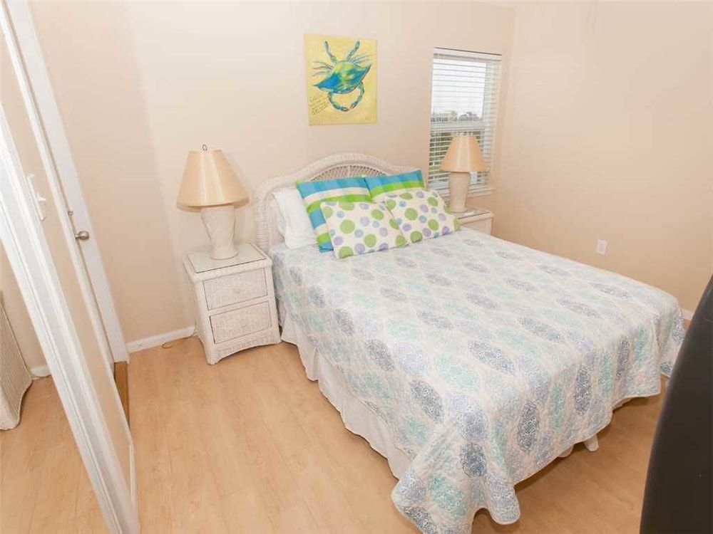 Phoenix East by Youngs Suncoast - photo 13