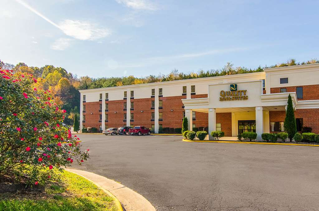 Quality Inn & Suites Lexington near I 64 and I 81 - photo 2