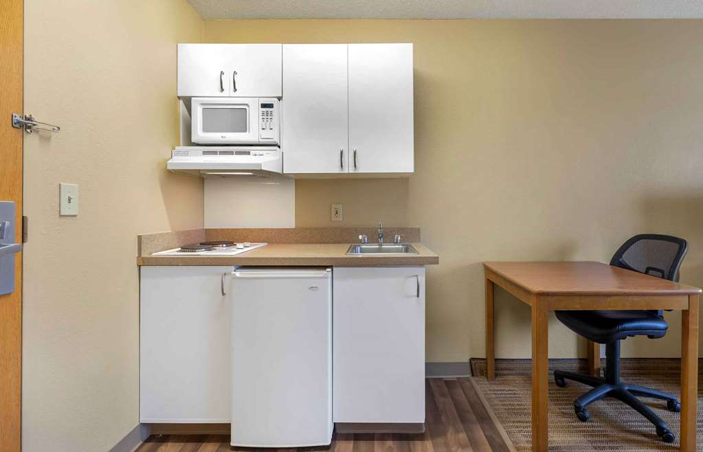 Extended Stay America Select Suites Austin Round Rock North - photo 10