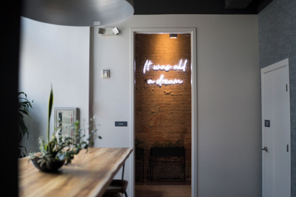 SOVA Micro Room & Social Hotel - photo 4