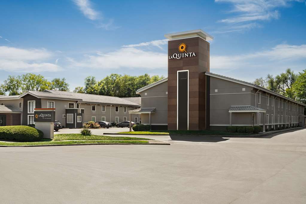 La Quinta Inn Lexington Horse Park - photo 6