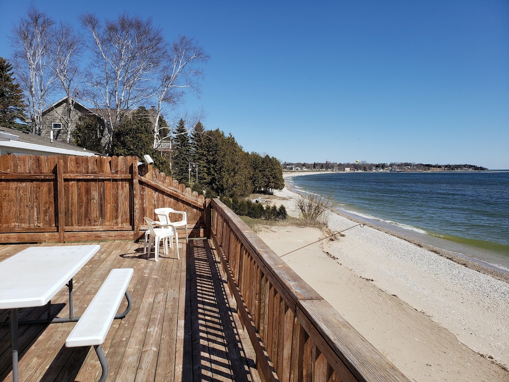 Algoma Beach Motel - photo 33