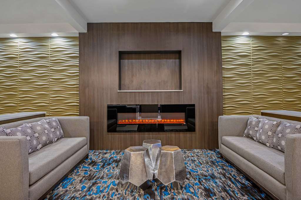 La Quinta Inn by Wyndham Columbia SE Fort Jackson - photo 6