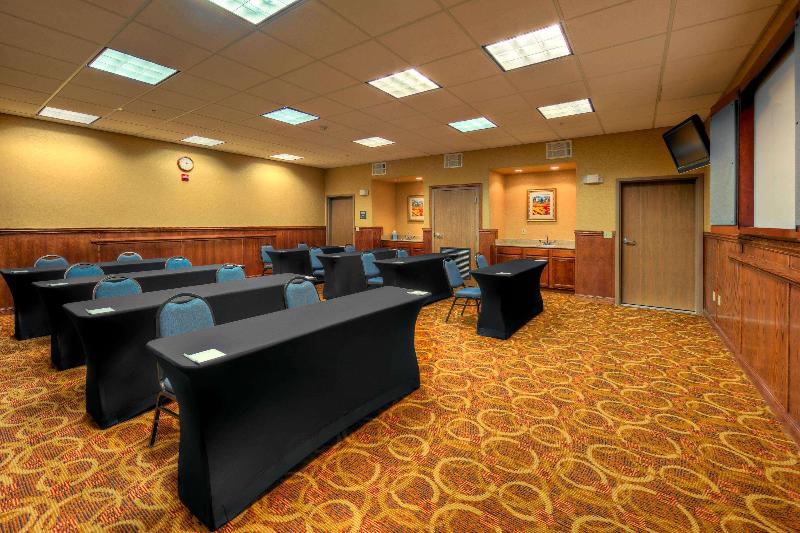 Hampton Inn & Suites Palmdale - photo 138