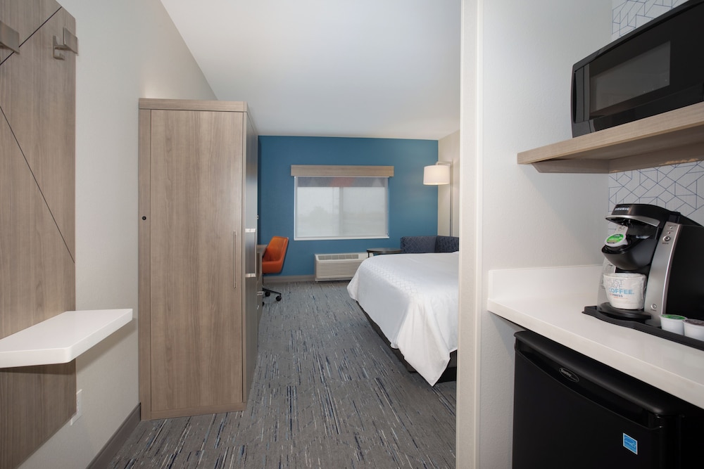 Holiday Inn Express and Suites Meridian Boise west by IHG - photo 9