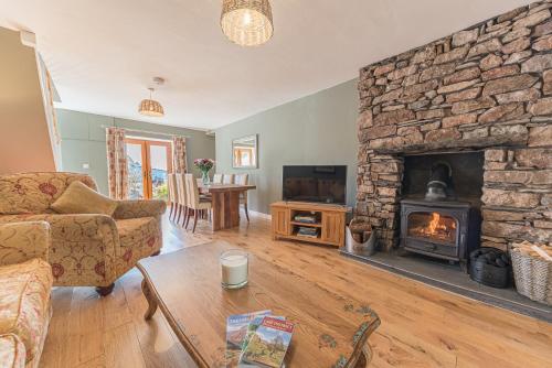 The Black Dog Cottage — 4-Star Luxury Hotel in Dalton In Furness, United Kingdom