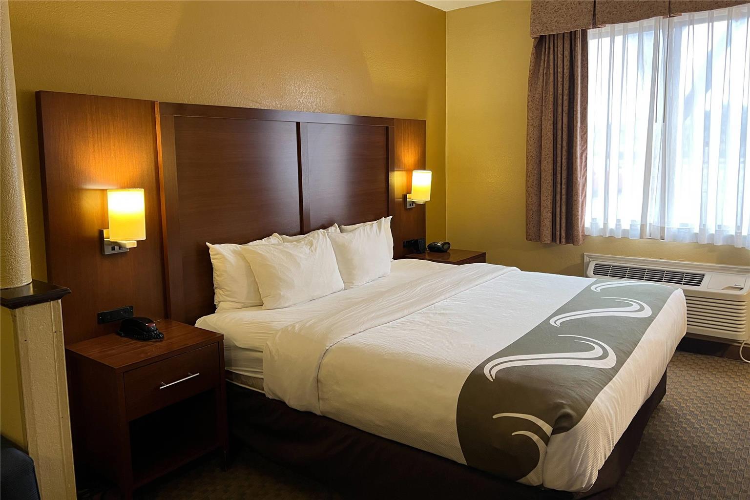 Quality Suites Midland North Loop 250 - photo 19