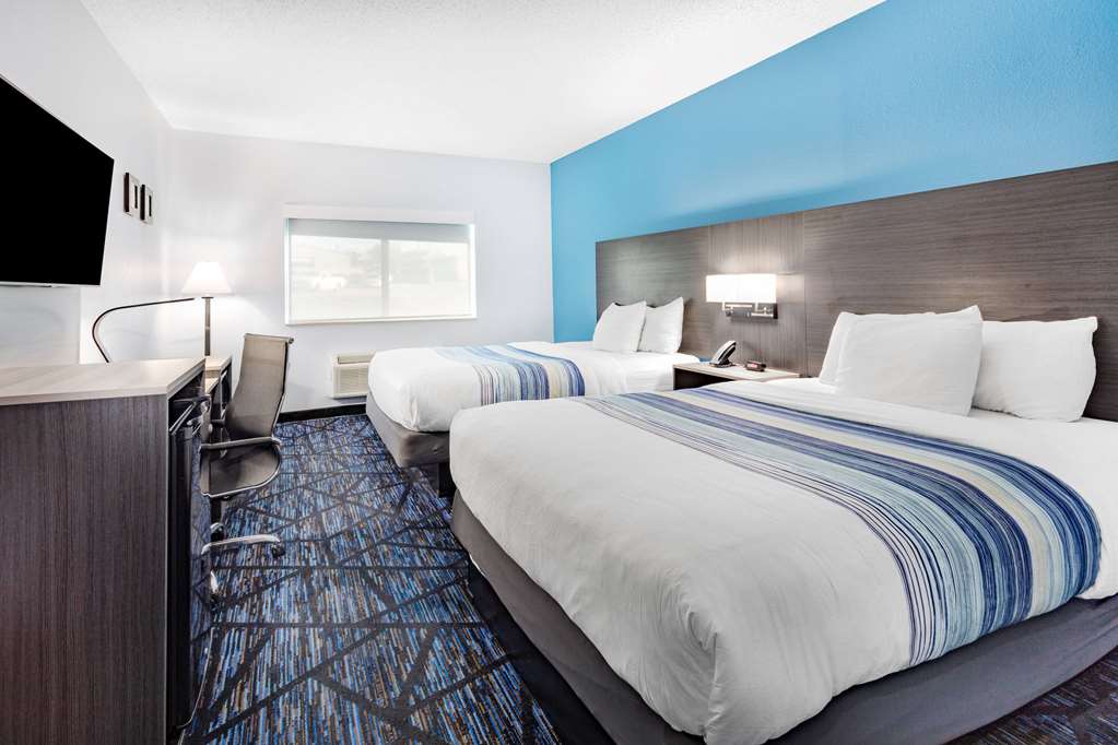AmericInn by Wyndham Quincy - photo 18