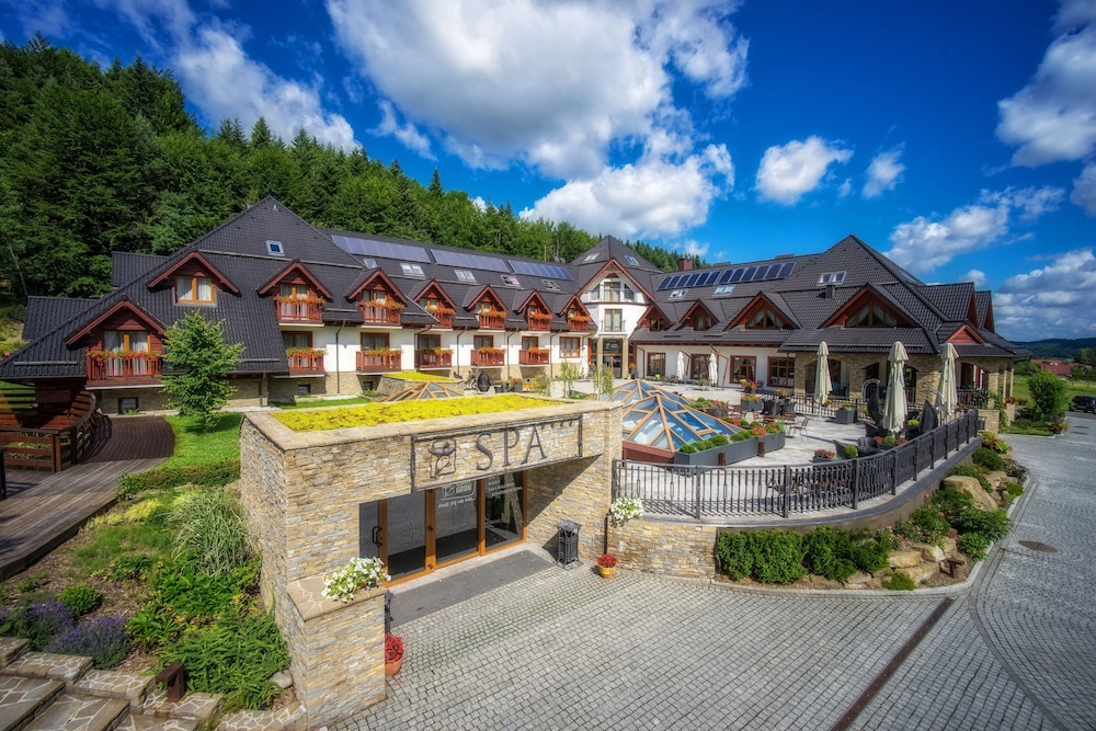 Hotel & SPA Czarny Groń in Rzyki, Poland